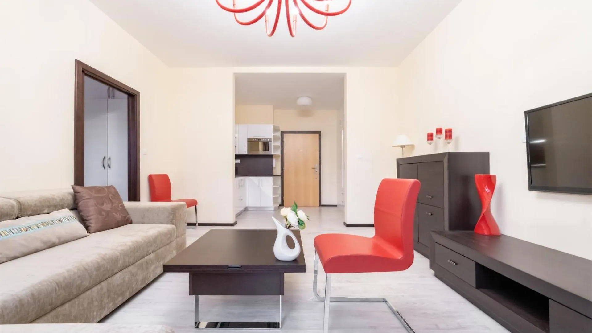 Imperial Apartment In Bohemia Residence By Rentez Karlovy Vary
