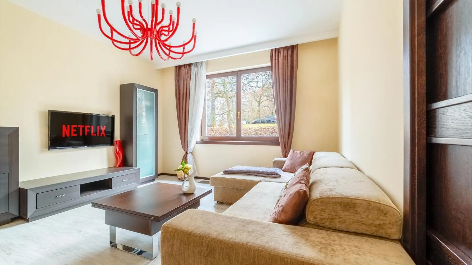 Imperial Apartment In Bohemia Residence By Rentez Karlovy Vary